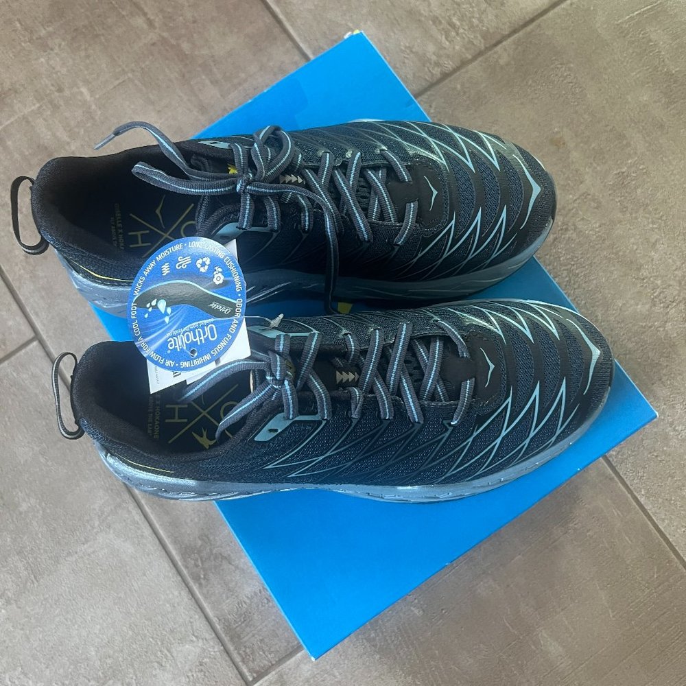 Hoka Clayton 2 Oiselle